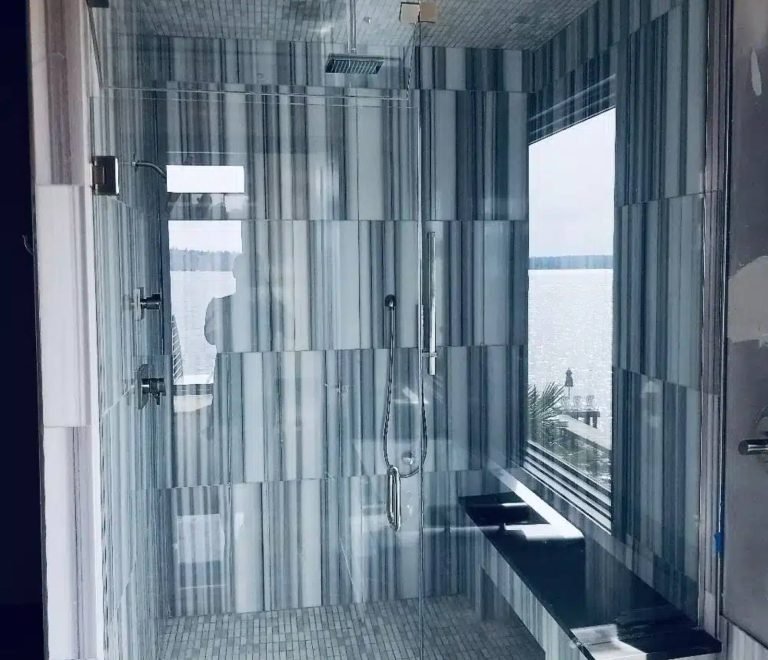 Fully_Custom_Glass_Shower_Door_Hinged_in_the_Middle_Seattle (2)