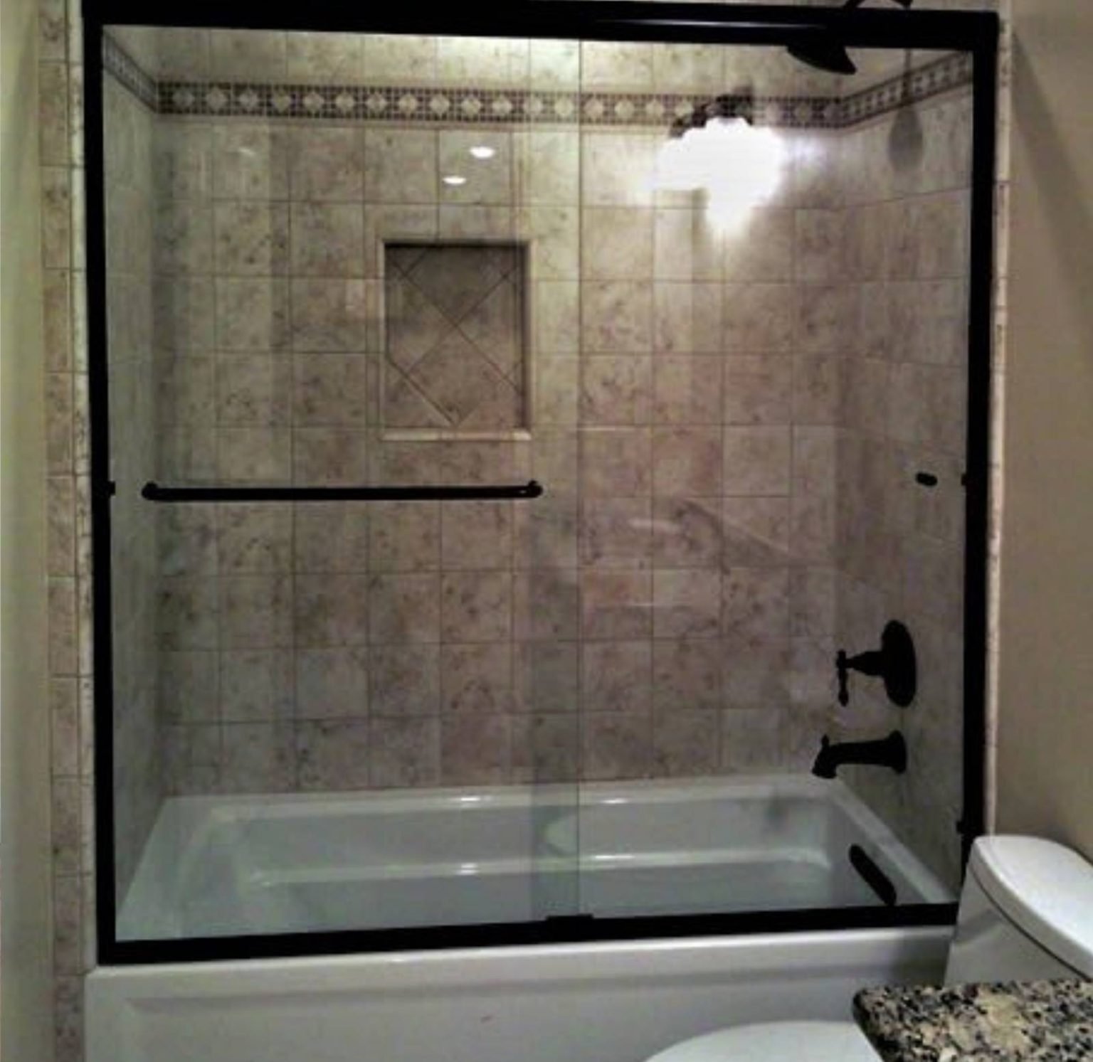 Fully_Custom_Glass_Shower_Door_Hinged_in_the_Middle_Seattle (6)