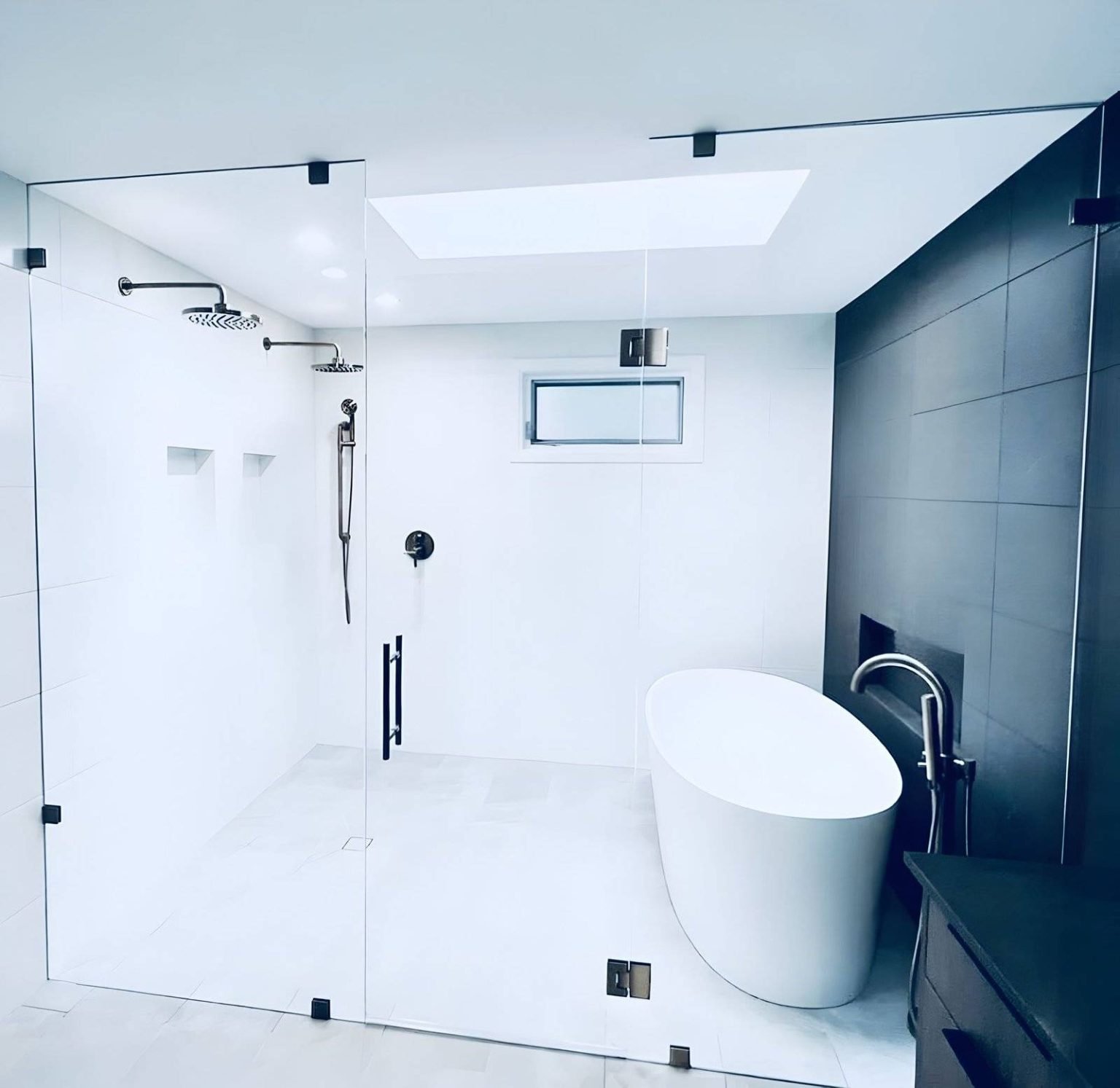 Fully_Custom_Glass_Shower_Door_Hinged_in_the_Middle_Seattle (8)