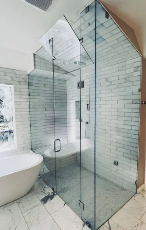 Frameless-Steam-Shower-Door-Glass-Shower-Door-Seattle